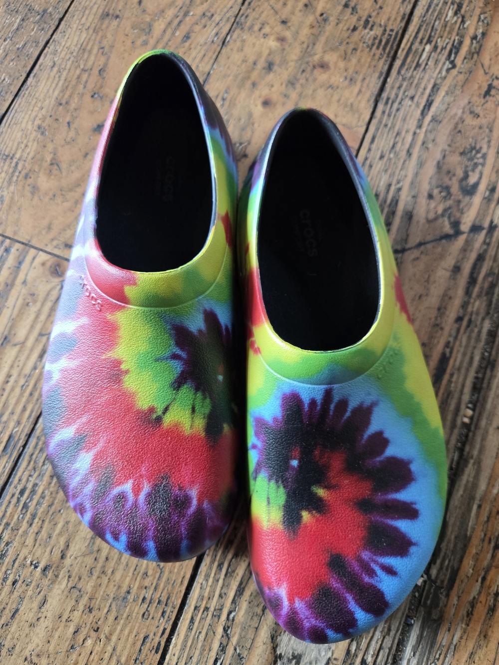 Crocs Dual Comfort Unisex Tie-Dye Slip-On Shoes - Multicolor Slip Resistant